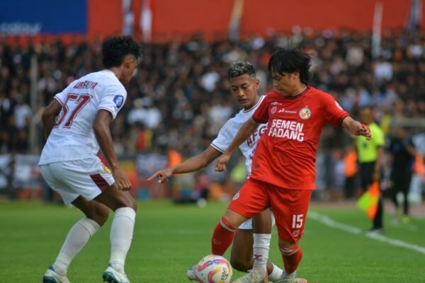 Semen Padang Masih Terancam Setelah Tahan Imbang Persik 1-1