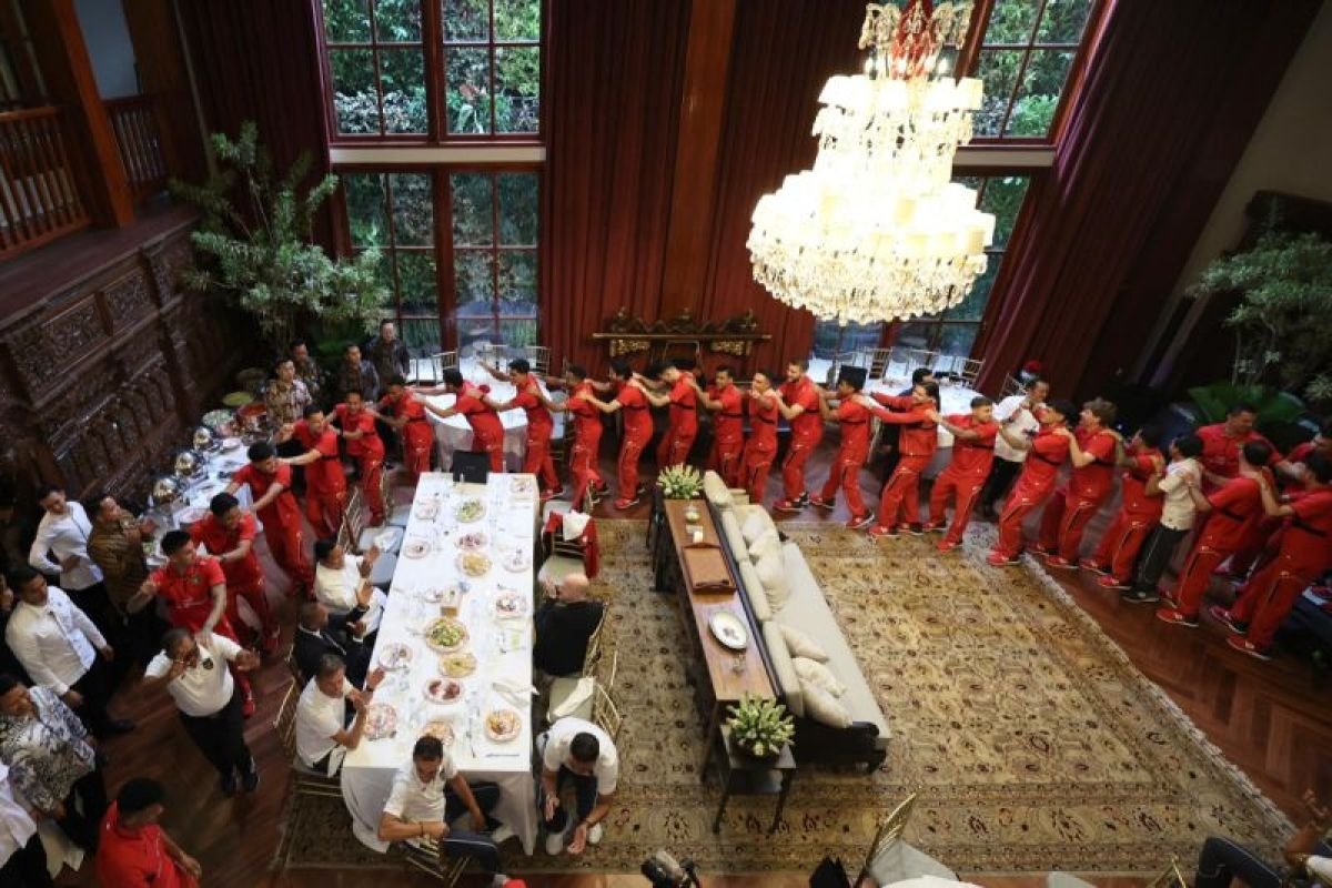 Jay Idzes Terpesona oleh Jamuan Makan Siang yang Dihidangkan Presiden Prabowo