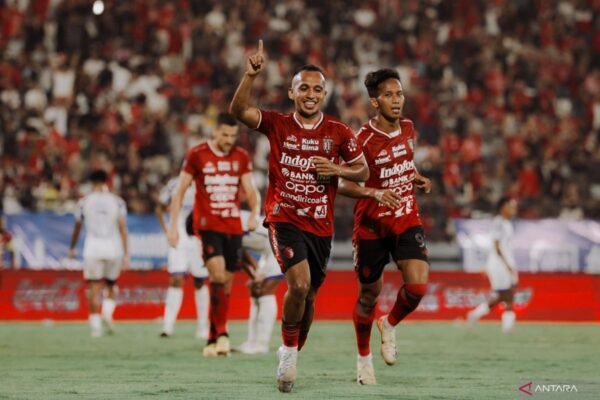 Bali United Perpanjang Kontrak Rahmat dan Fitrul: Komitmen Terhadap Tim