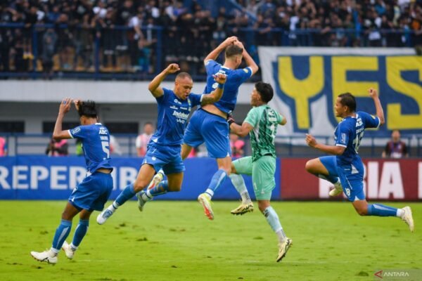 Setiap Anggota Skuad Persib Bandung Mendapatkan Vaksin