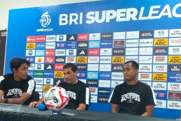 Almeida Menegaskan Persib Masih Mengancam Tanpa Kehadiran Ramon Tanque